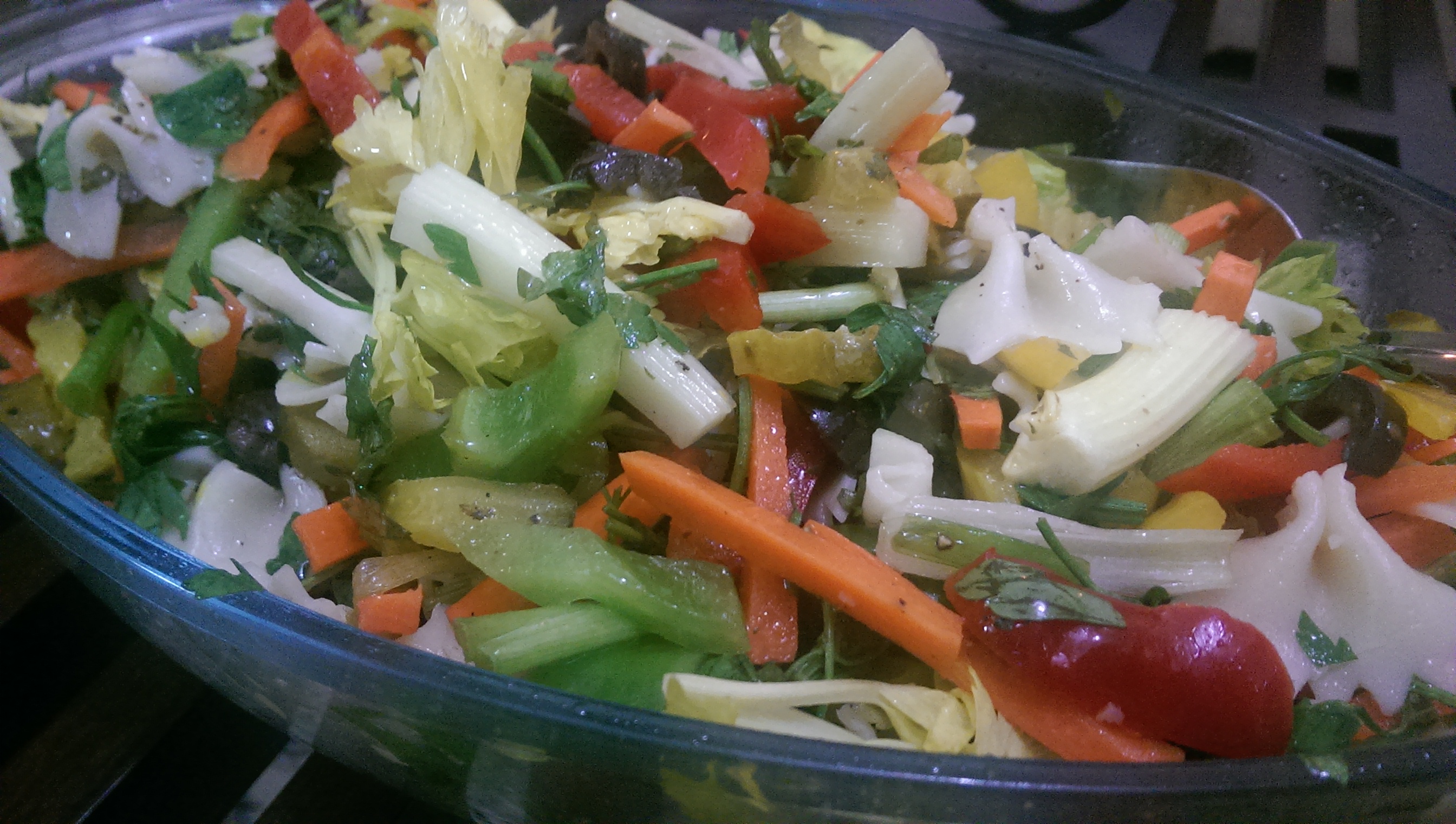 Wholesome Sweet Peppers Salad   سالاد پرویتامین فلفل دلمه رنگی