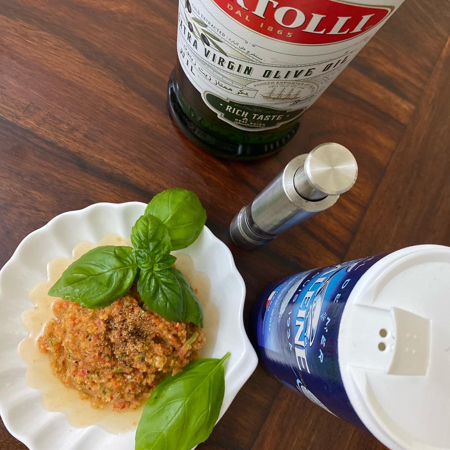 Homeynumnum dip snack/ pasta sauce